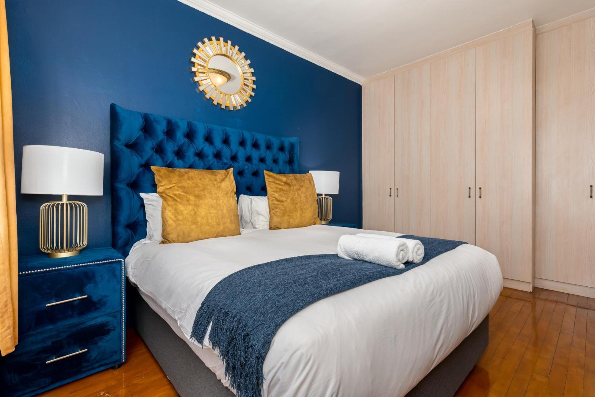 Bay Point Apartment