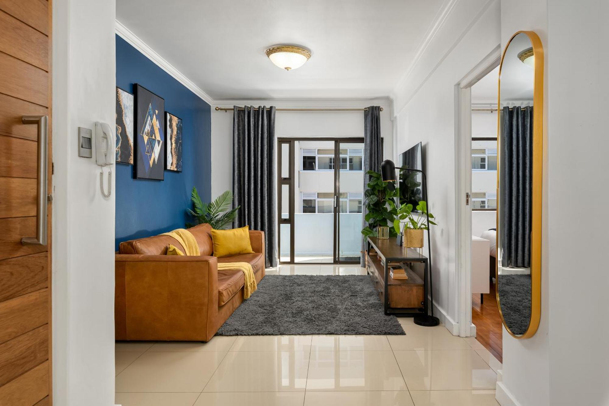 Bay Point Apartment